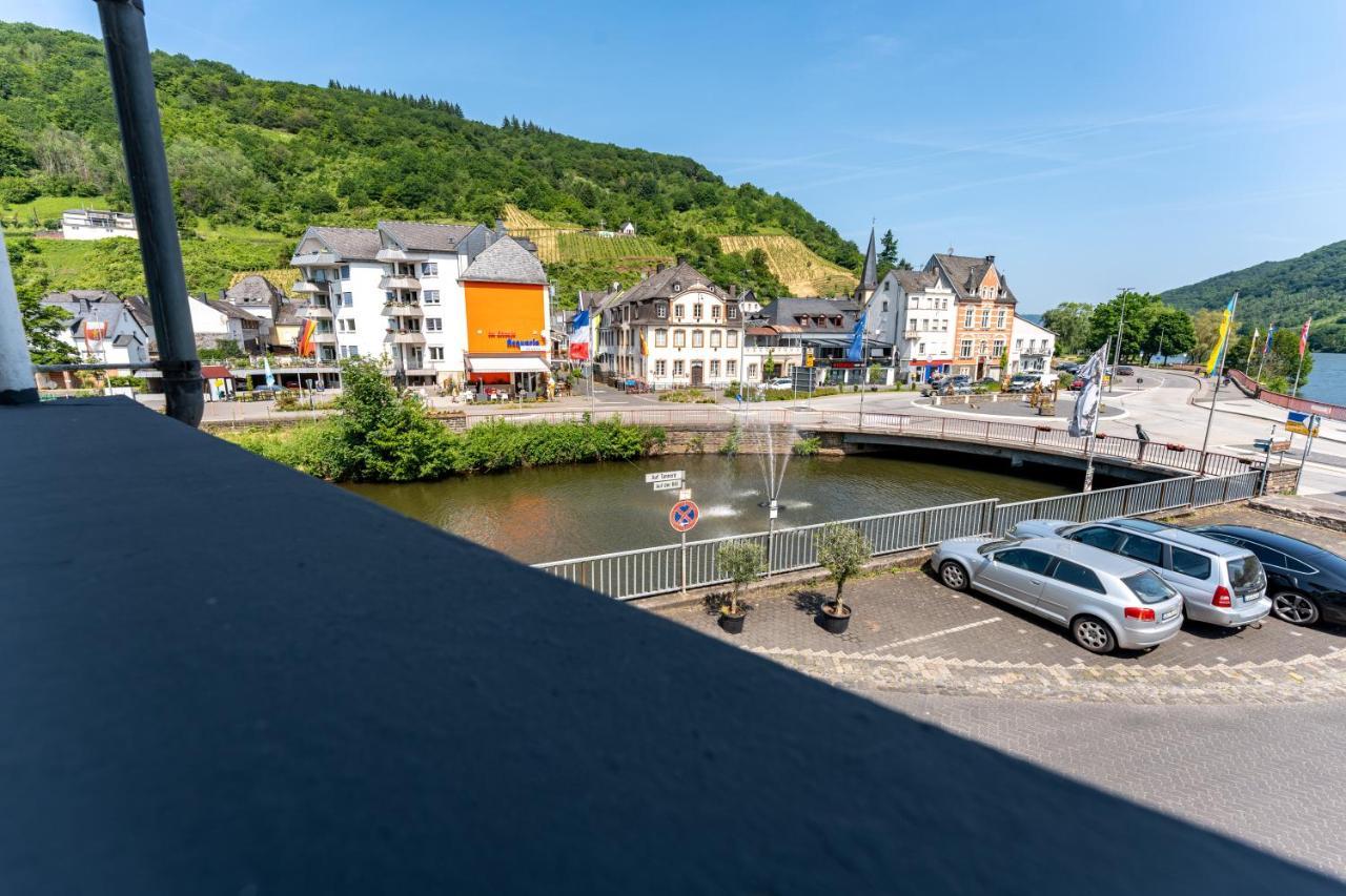 Moselresidenz Bellevue Alf Apartment Alfbach Esterno foto